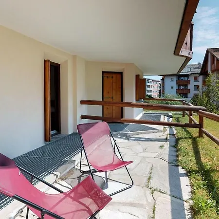 Balcun Tort 11 Apartment
